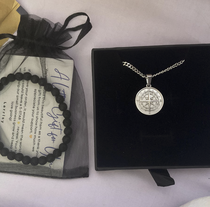 north-compas-necklace